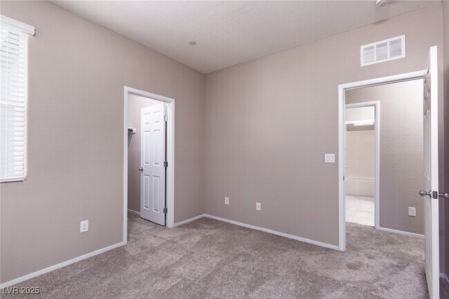 Building Photo - 4536 Lafontaine Ct
