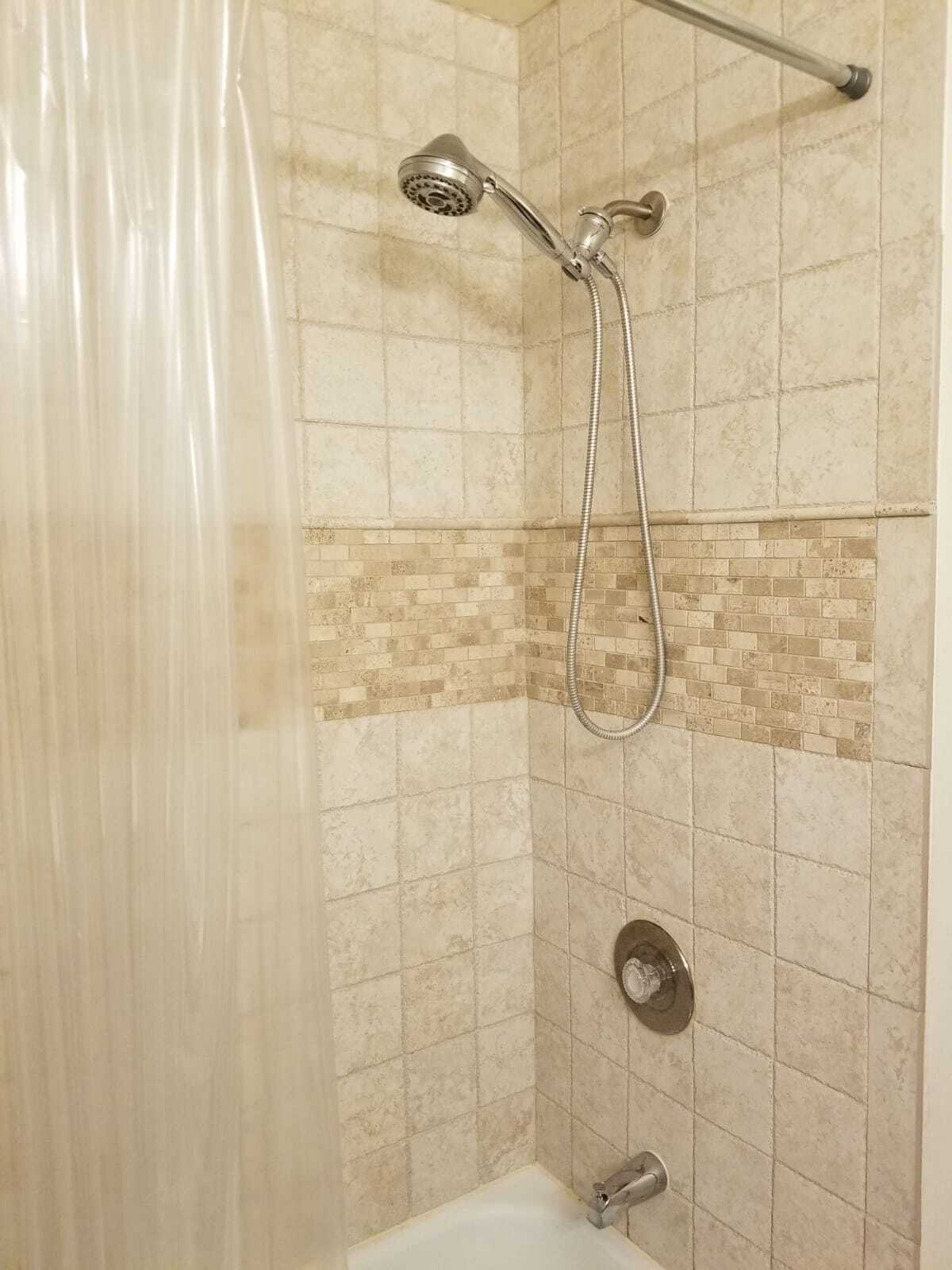 hall shower tub - 1770 Ximeno Ave
