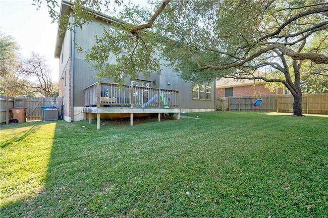 Building Photo - 6630 Hillside Terrace Dr