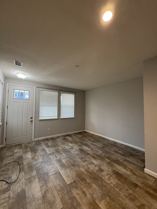 Building Photo - 488 Palmilla Pl