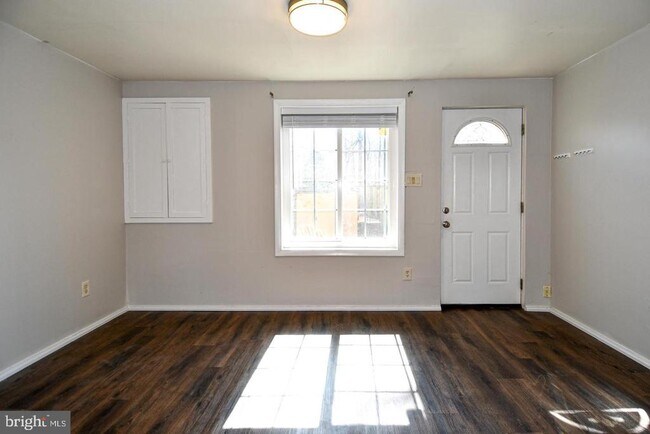 Building Photo - 8417 Cedar Falls Ct