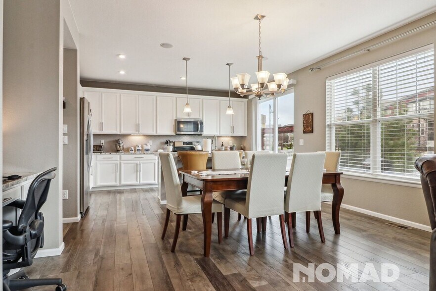 Building Photo - 15993 E Otero Cir