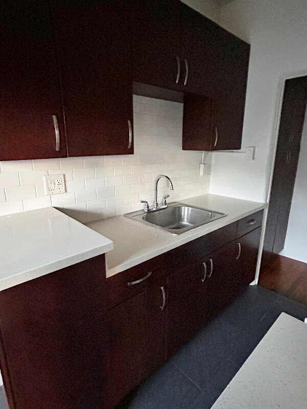 Building Photo - 1845 N Gramercy Pl