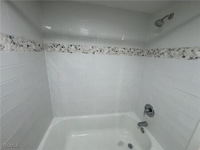 Building Photo - 1708 Park Meadows Dr