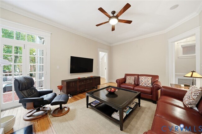 Building Photo - 2005 Stuart Ave