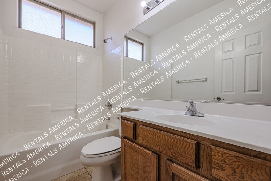Building Photo - 12823 W Modesto Dr