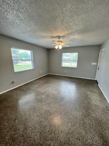 Building Photo - 1427 22nd Ave E