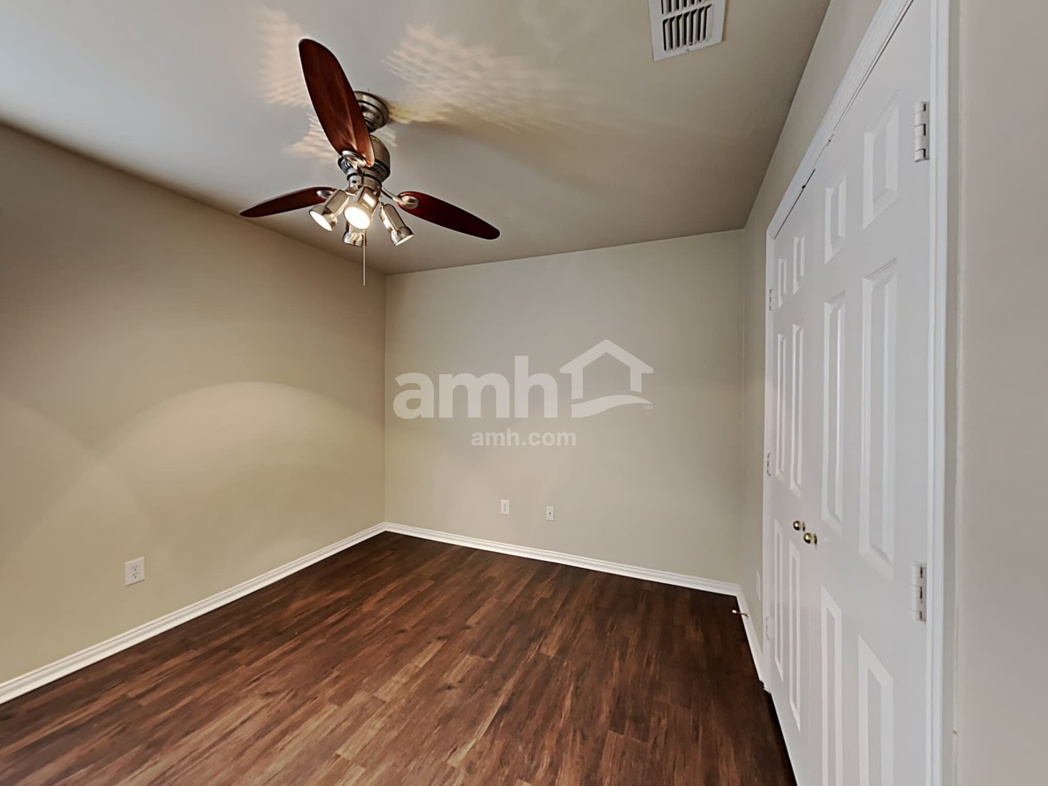 Building Photo - 206 Rock Meadow Trail