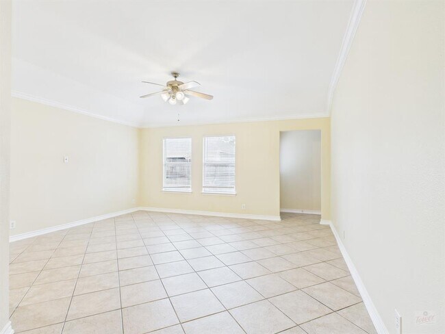 Building Photo - 136 Winter St