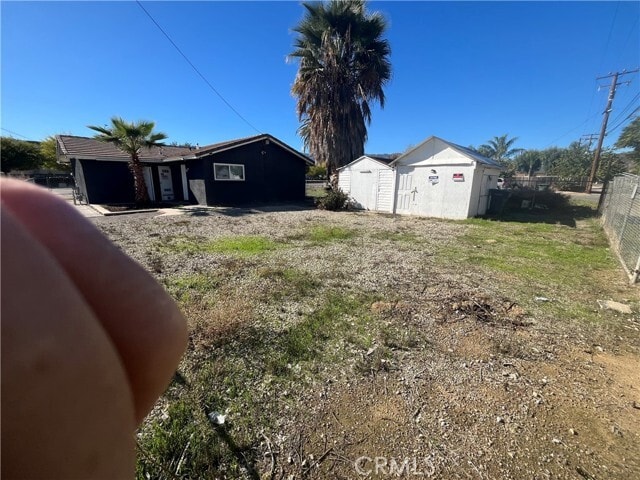 Building Photo - 16510-16510 Lakeshore Dr