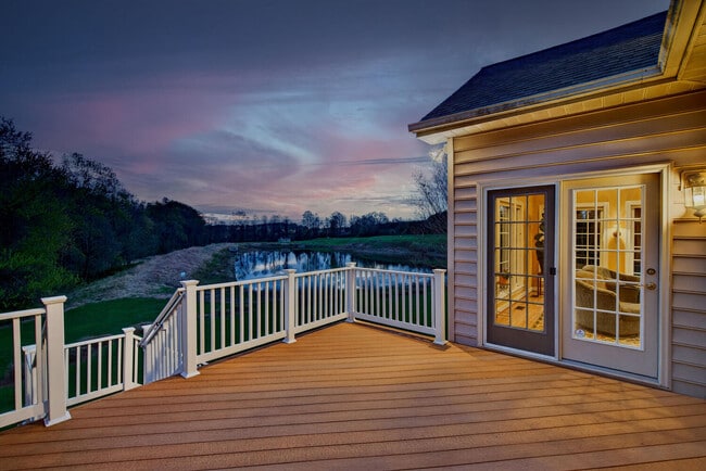 Building Photo - 401 Hilton Head Ct