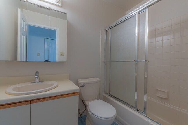 Building Photo - 2801 Pennsylvania Ave