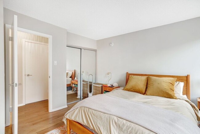 Building Photo - 1245 13th St NW