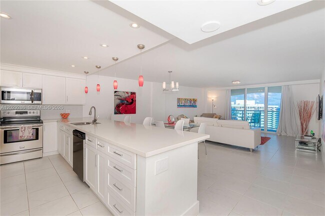 Building Photo - 3800 S Ocean Dr