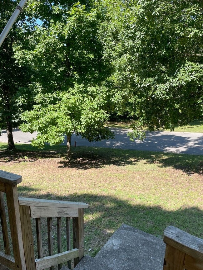 Building Photo - 529 Aspen Dr