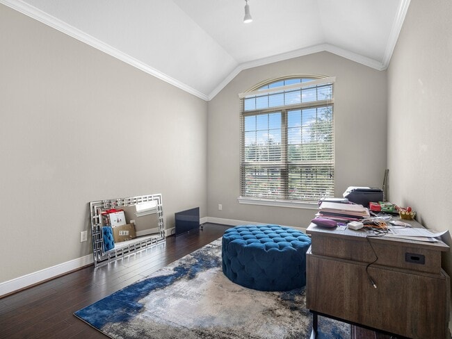 Building Photo - 24910 Meadowthorn Crest Ln