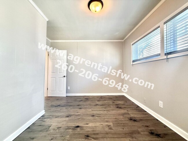 Building Photo - 3209 Fairfield Ave