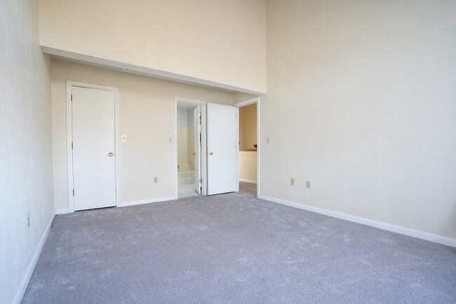 Building Photo - 117 Tall Oaks Dr