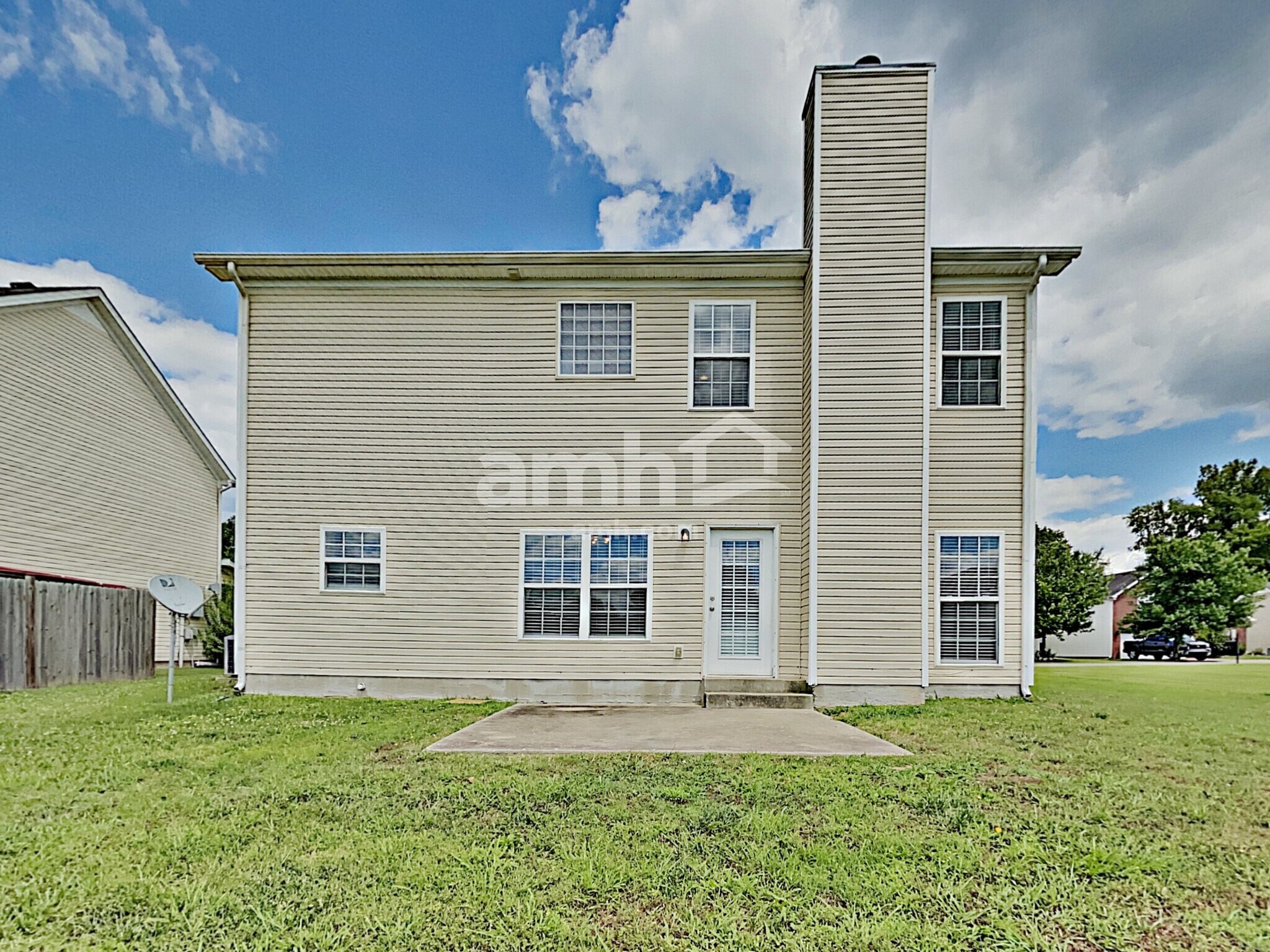 Building Photo - 256 Neal Ave