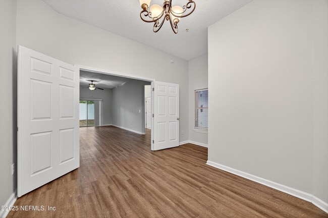 Building Photo - 7047 Deer Lodge Cir