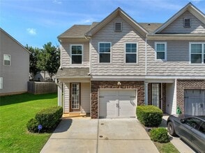Building Photo - 2705 Avanti Way