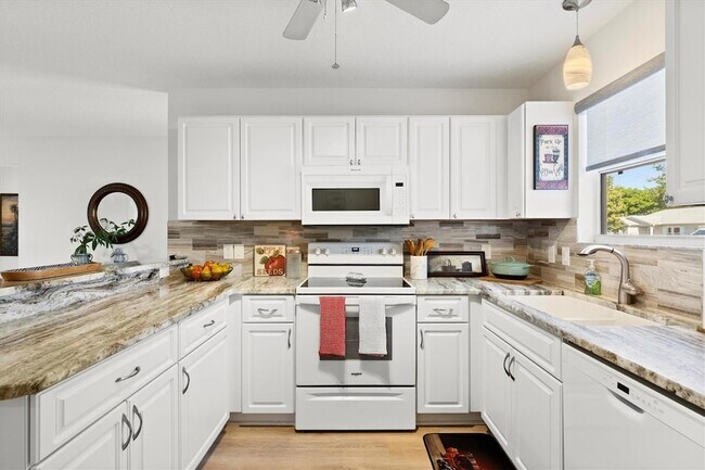 Building Photo - 17076 SE 96th Chapelwood Cir