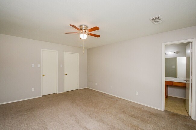 Building Photo - 6835 Lower Arrow Dr