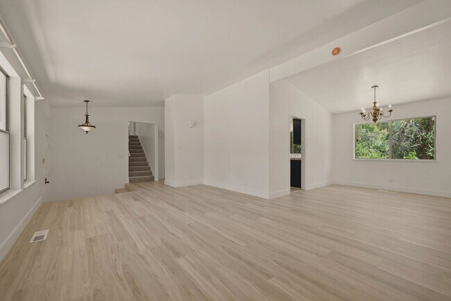 Building Photo - 3-Bedroom, 2-Bath Brown's Valley Home with Separate Owner Suite