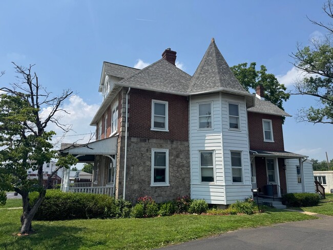 Building Photo - Spacious West Norriton Old World charm 4 B...