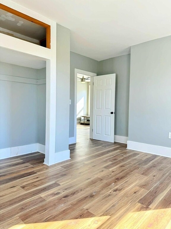 Building Photo - 250 Pine St