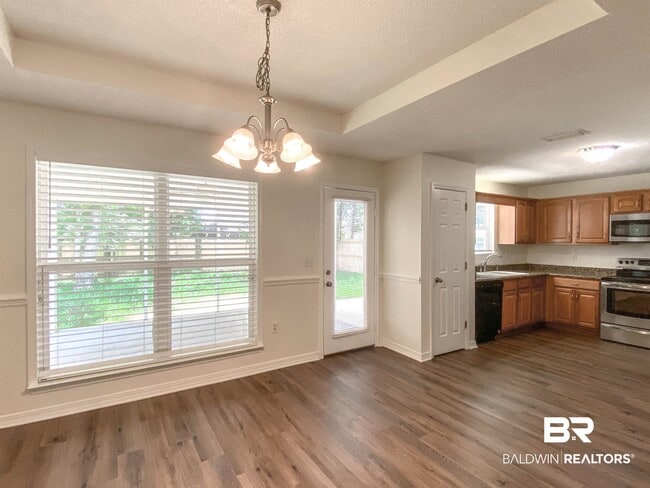 Building Photo - 16648 Vanilla Dr