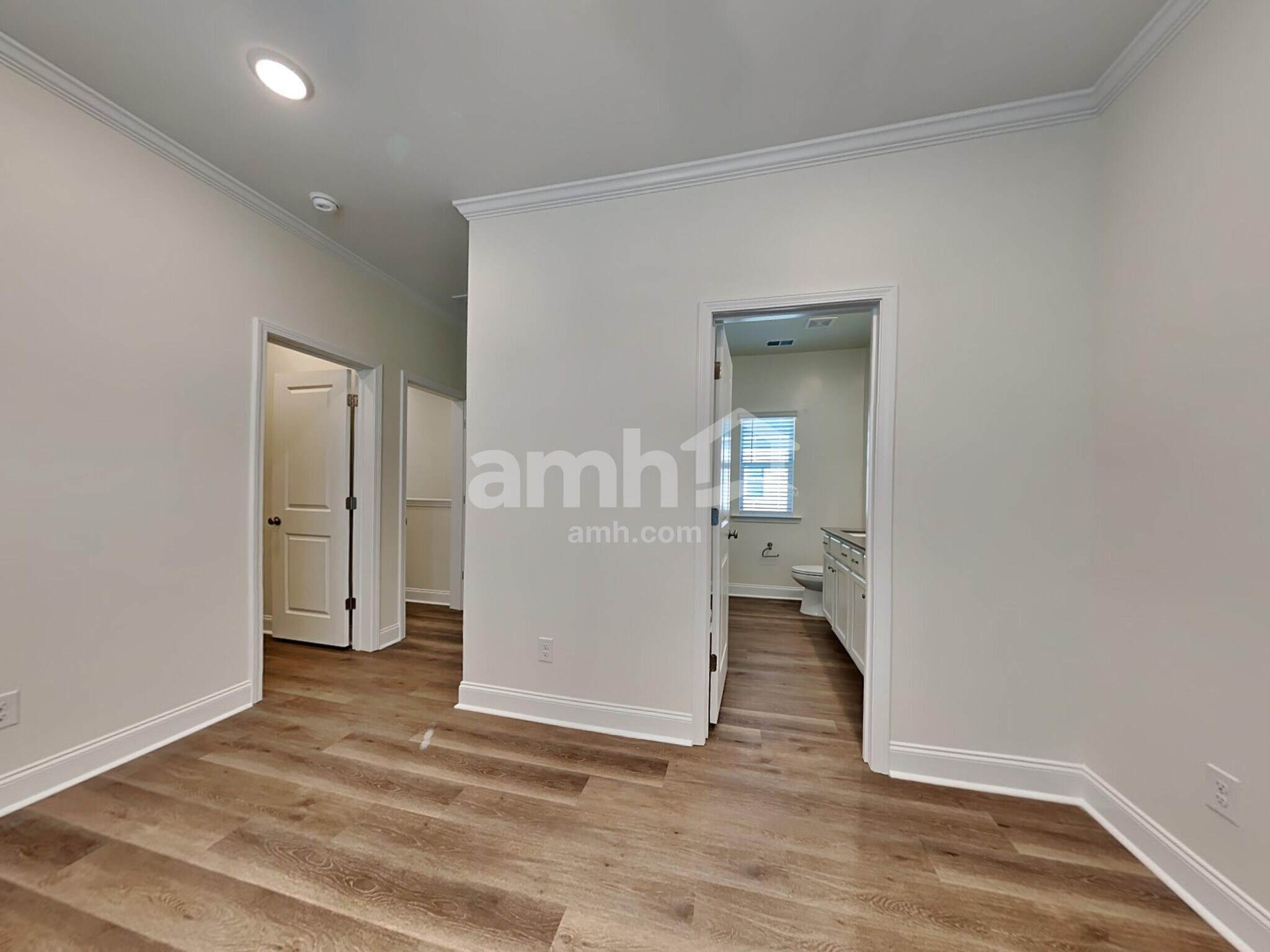 Building Photo - 1938 Weeping Cypress Dr