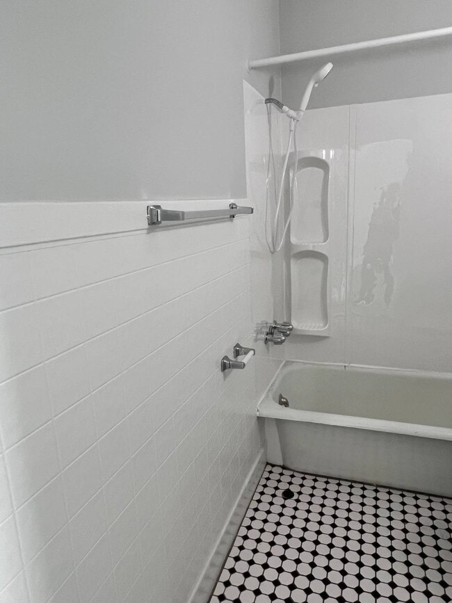 Building Photo - 132 Jay St