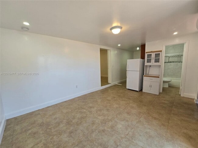 Building Photo - 2957 SW 36th Ct