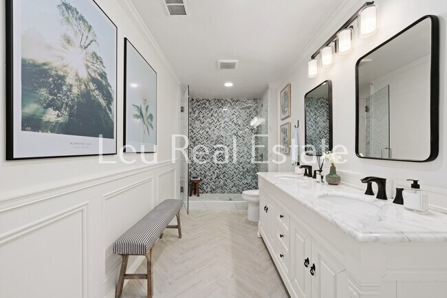 Building Photo - 3777 De Sabla Rd