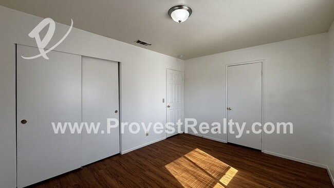 Building Photo - 13261 Mohawk Rd