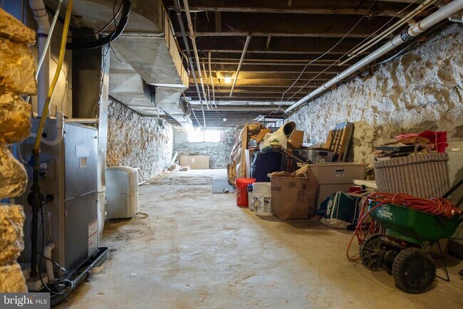 Building Photo - 314 E 22nd St