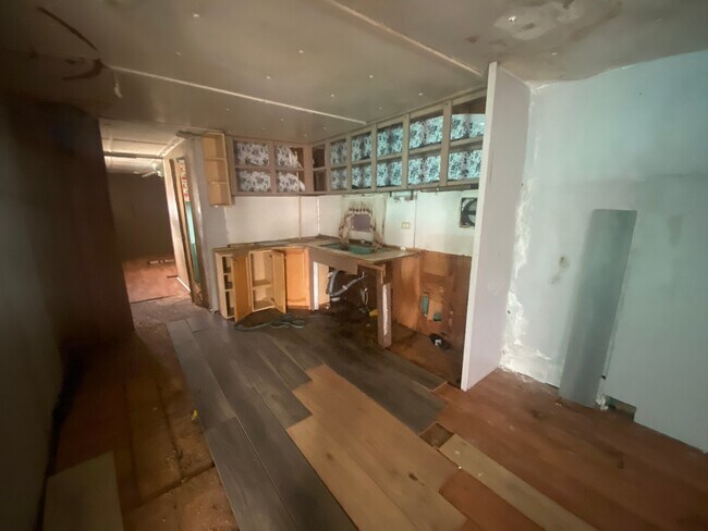 Building Photo - 2900 FL-17