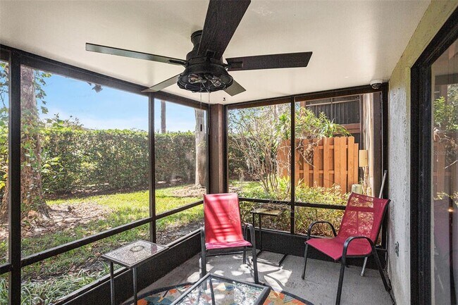 Building Photo - 600 Summerhill Ct