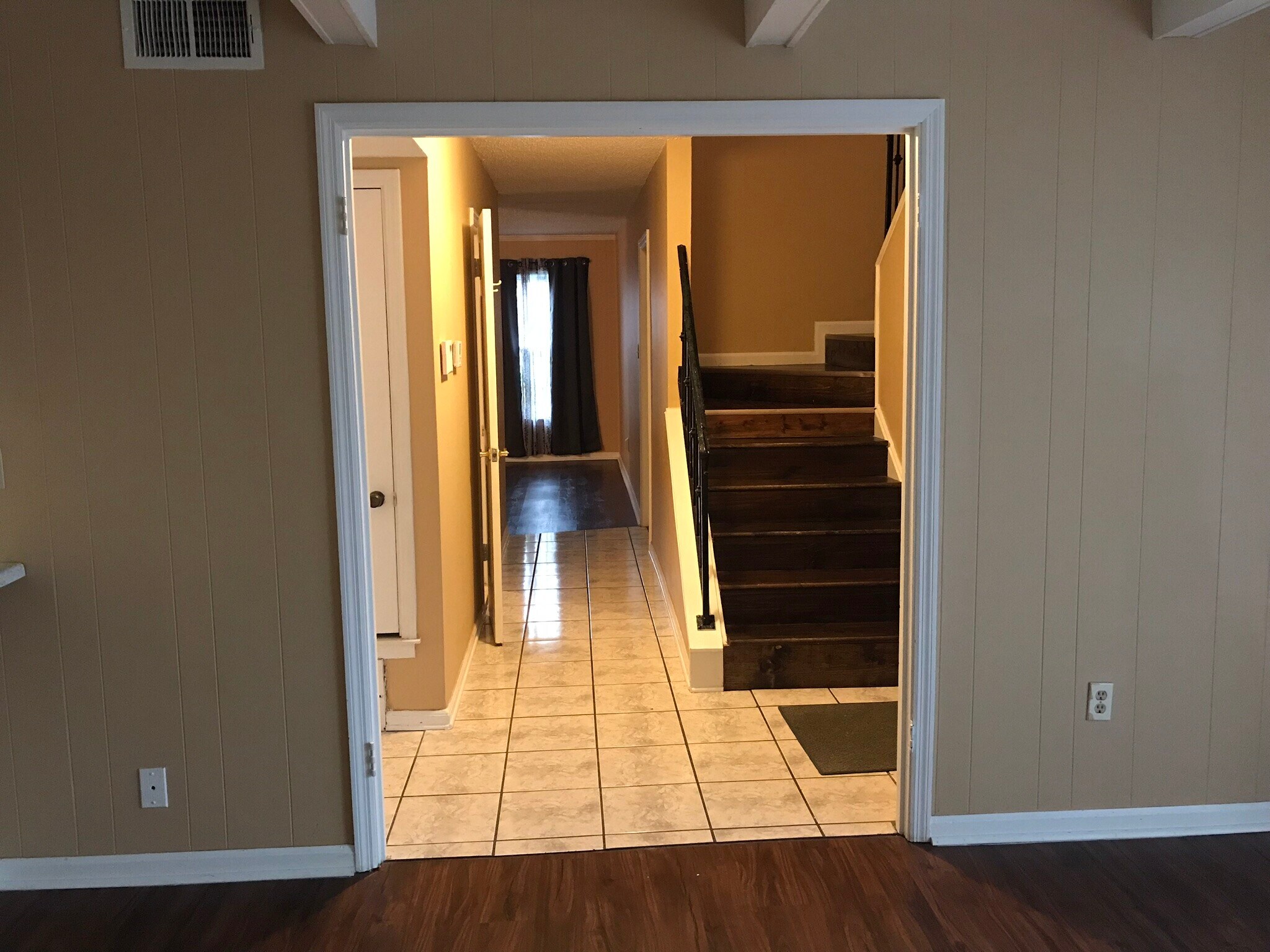 Building Photo - 3655 Haughton Ln