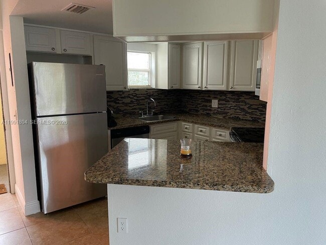 Building Photo - 8255 Lake Dr