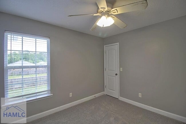 Building Photo - 703 Cordele Cir