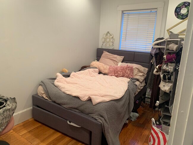 Building Photo - 45 Westland Ave