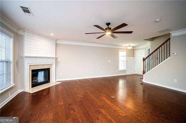 Building Photo - 265 Balaban Cir
