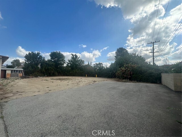 Building Photo - 3820 Muscatel Ave
