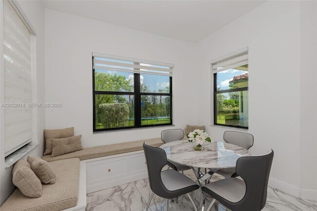 Building Photo - 12835 Bayside Ct