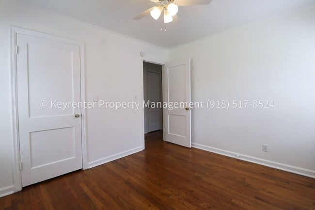 Building Photo - Gorgeous duplex unit on large lot with garage -- NO PETS ALLOWED