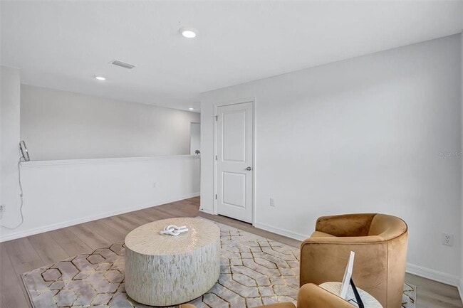 Building Photo - 7601 Rosewood Gdn Lp