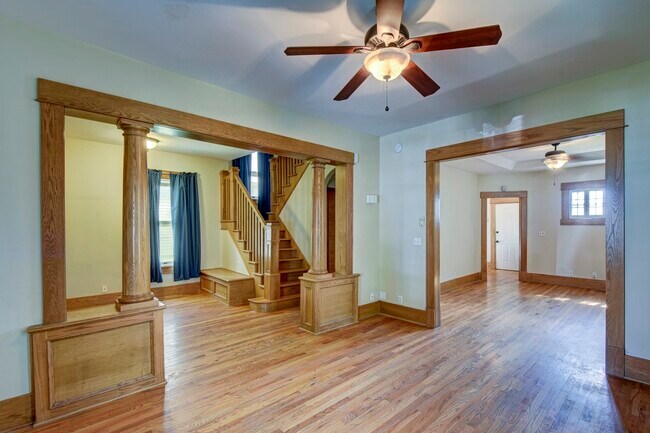 Building Photo - 307 N 31st St