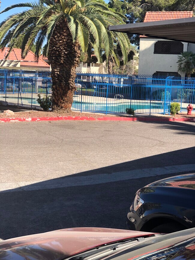 Building Photo - 5078 Spencer St